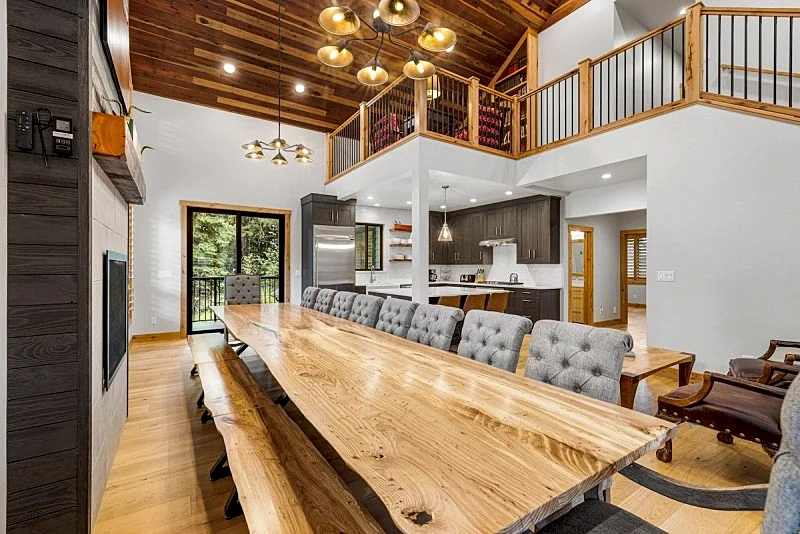 Lodge at Alexander - 8 bd - Hot tub - GameRm - AC - Trailer parking - Fireplace - Fire pit