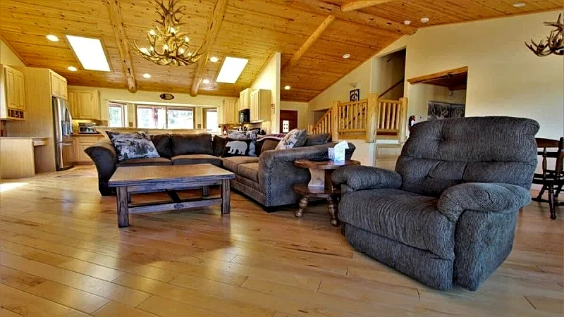 Lakeside Oasis - Lake/Marina Views/Hot Tub/Dogs OK - Big Bear Lake