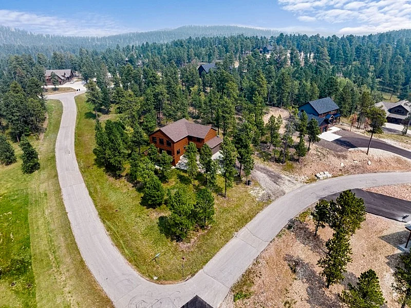 Spacious Powder House Pass Cabin | Close to ATV & Snowmobile Trails | Game Room w/ Foosball
