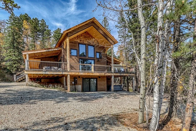 Gold Strike Inn - Dry Sauna, Game Room, Hot tub and Exercise Room!