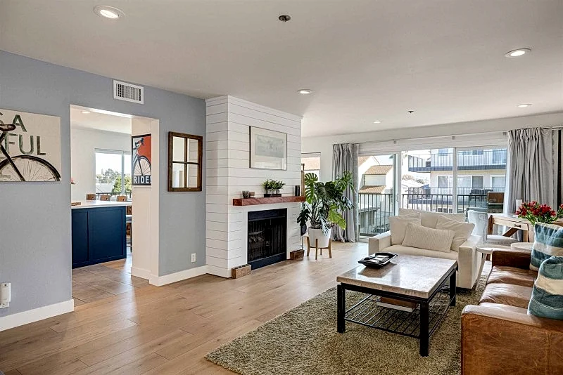 Ultimate Beachside Comfort: Stylish 2-Bed Condo Steps from South Redondo Beach