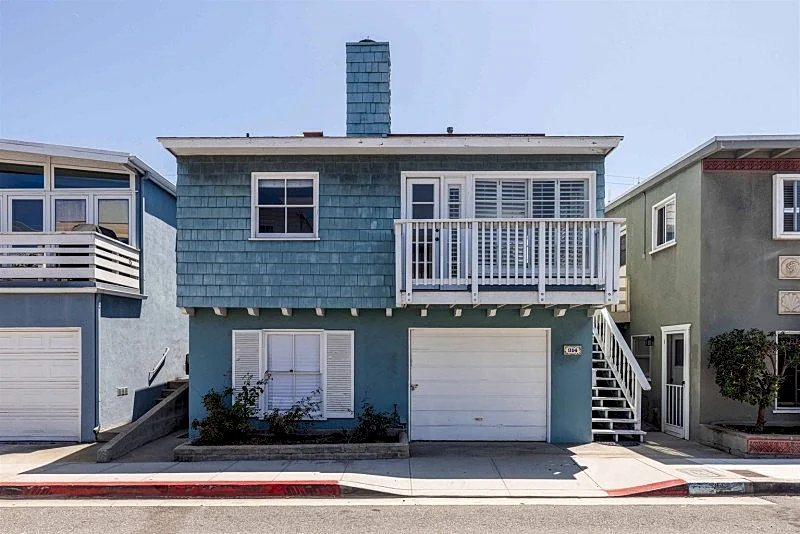 314 Longfellow GQ Best Deal In Hermosa Beach… 1-Bed Guest Quarters!