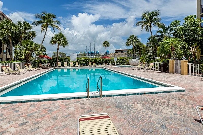 The "Angler's Way" Condo I 5th Floor w/ Views of Factory Bay