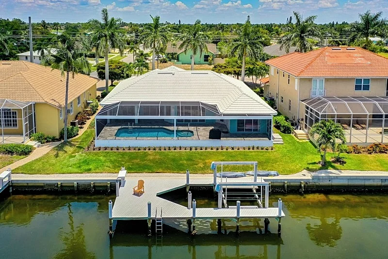 Waterfront 3 Bed I Wide Water Views I Heated Pool