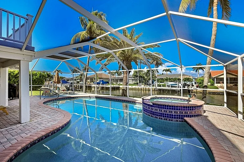A Splash of Paradise I Waterfront 3 Bed Home on Marco Island