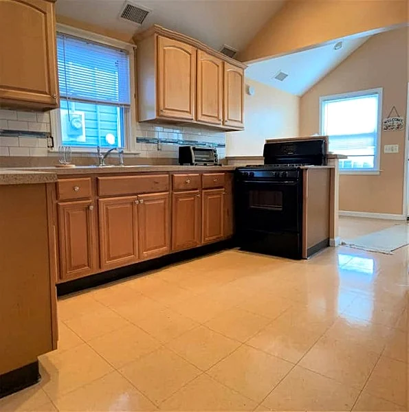 Wow. Lowest Price, 2-Bedroom Getaway, Pet Friendly