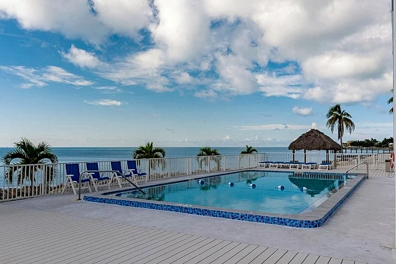 Salt Life 2BA/2BA Beachfront Condo w/ Pool & Elevator Access