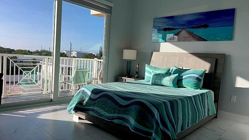 Peach Paradise 4BR 4.5BA, Pool, Ocean View, Dock & Kayaks