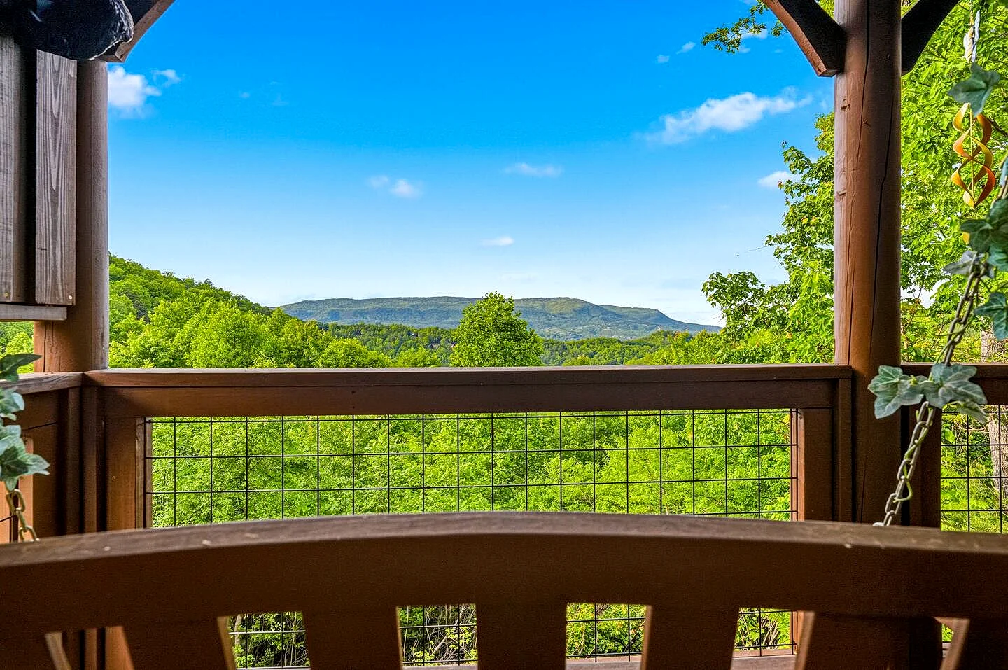 Bear Ridge Mountain View, Game Room & Hot Tub