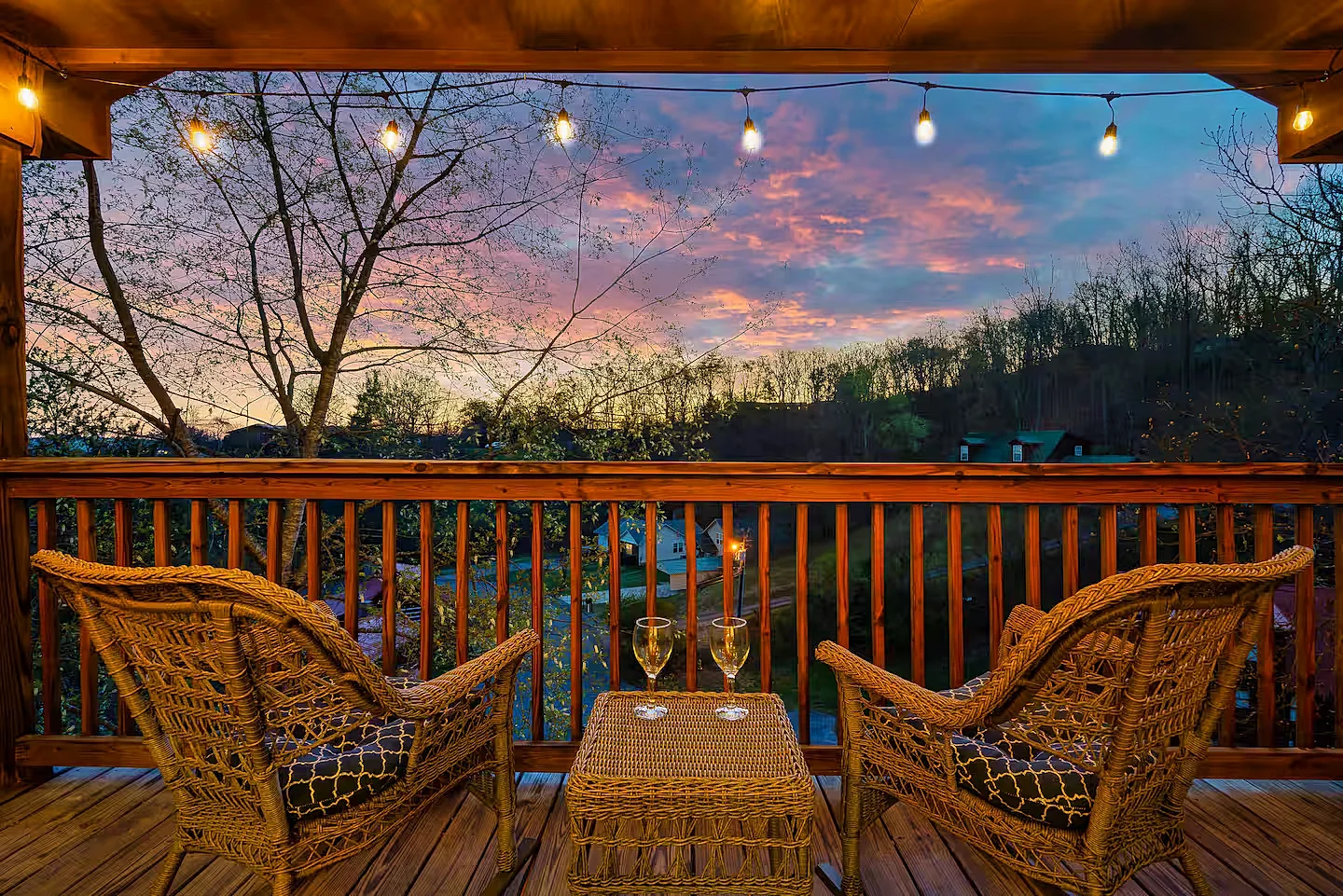 Hideaway Hollow: Private Smoky Mtn. Retreat with Hot Tub & Arcade in Sevierville, Tennessee, United States — photo 5