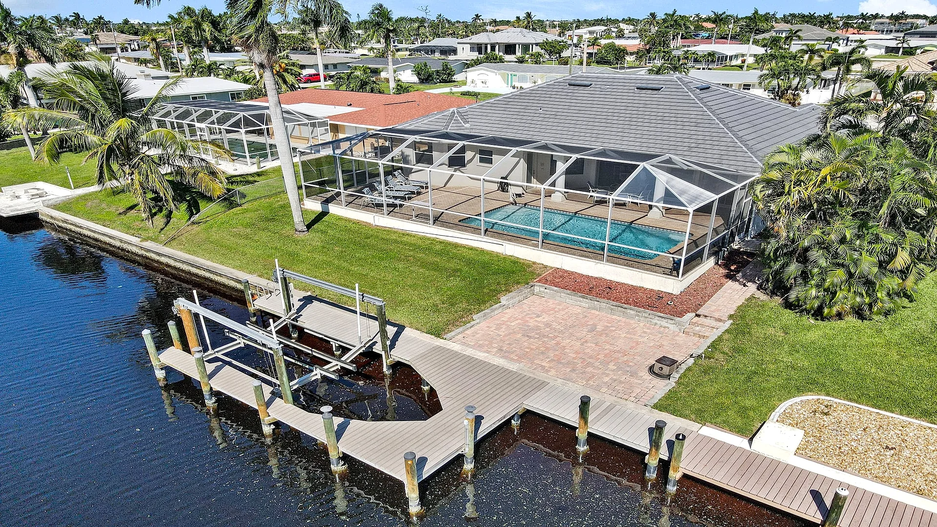 Boaters Dream, S. Terr, Pool, Yacht Club, Boating in Cape Coral, Florida, United States — photo 3