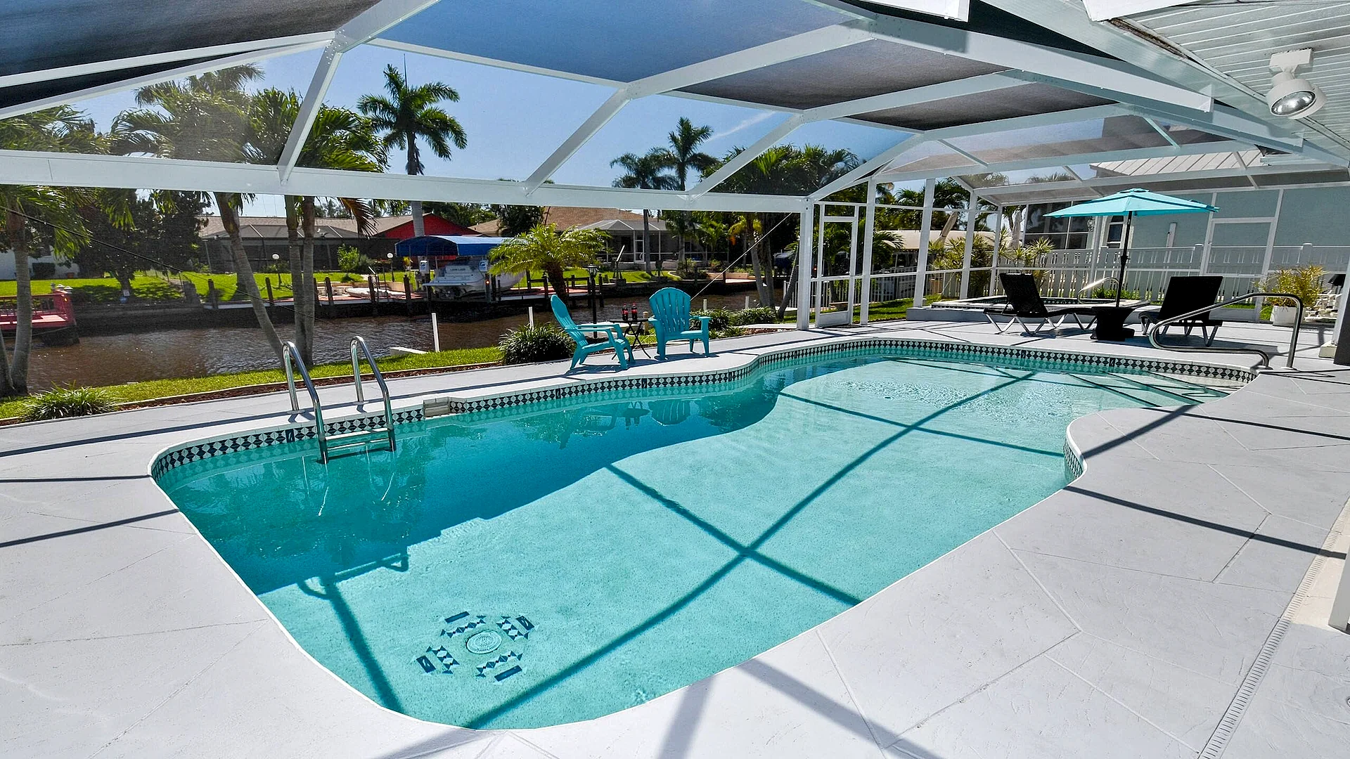 Coral Sunshine - large south terrace with pool/spa in Cape Coral, Florida, United States — photo 2