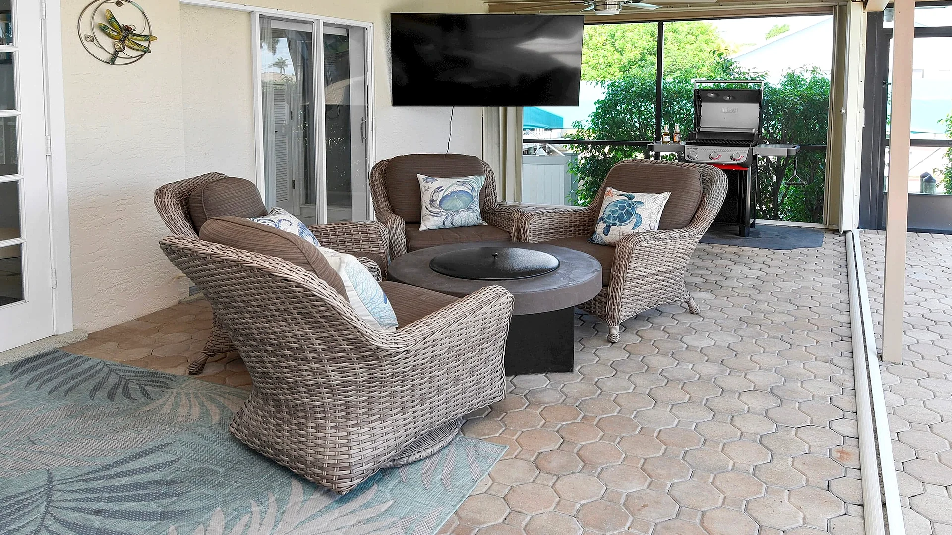Love Bird – Canalfront heated pool pet friendly in Cape Coral, Florida, United States — photo 5