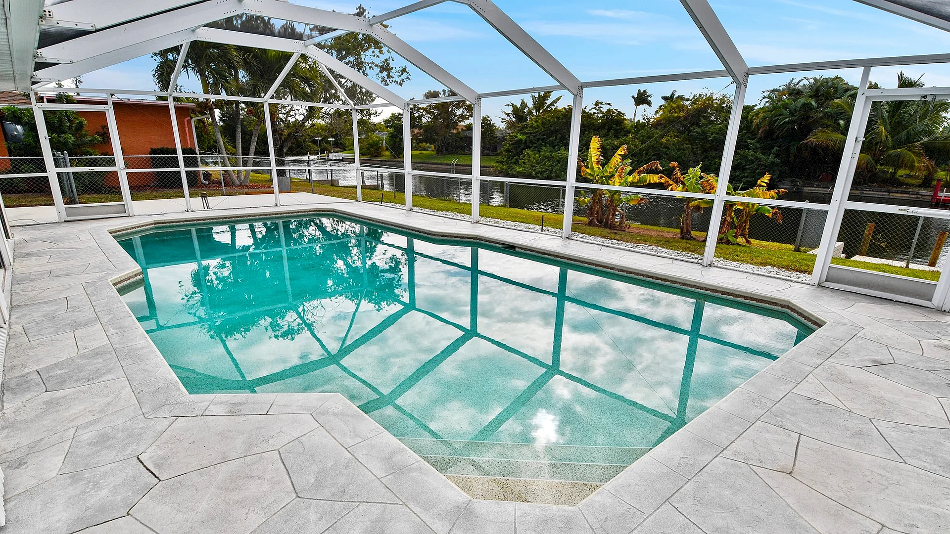 Talita | Canal Home, Heated Pool & fanced Yard in Cape Coral, Florida, United States — photo 2