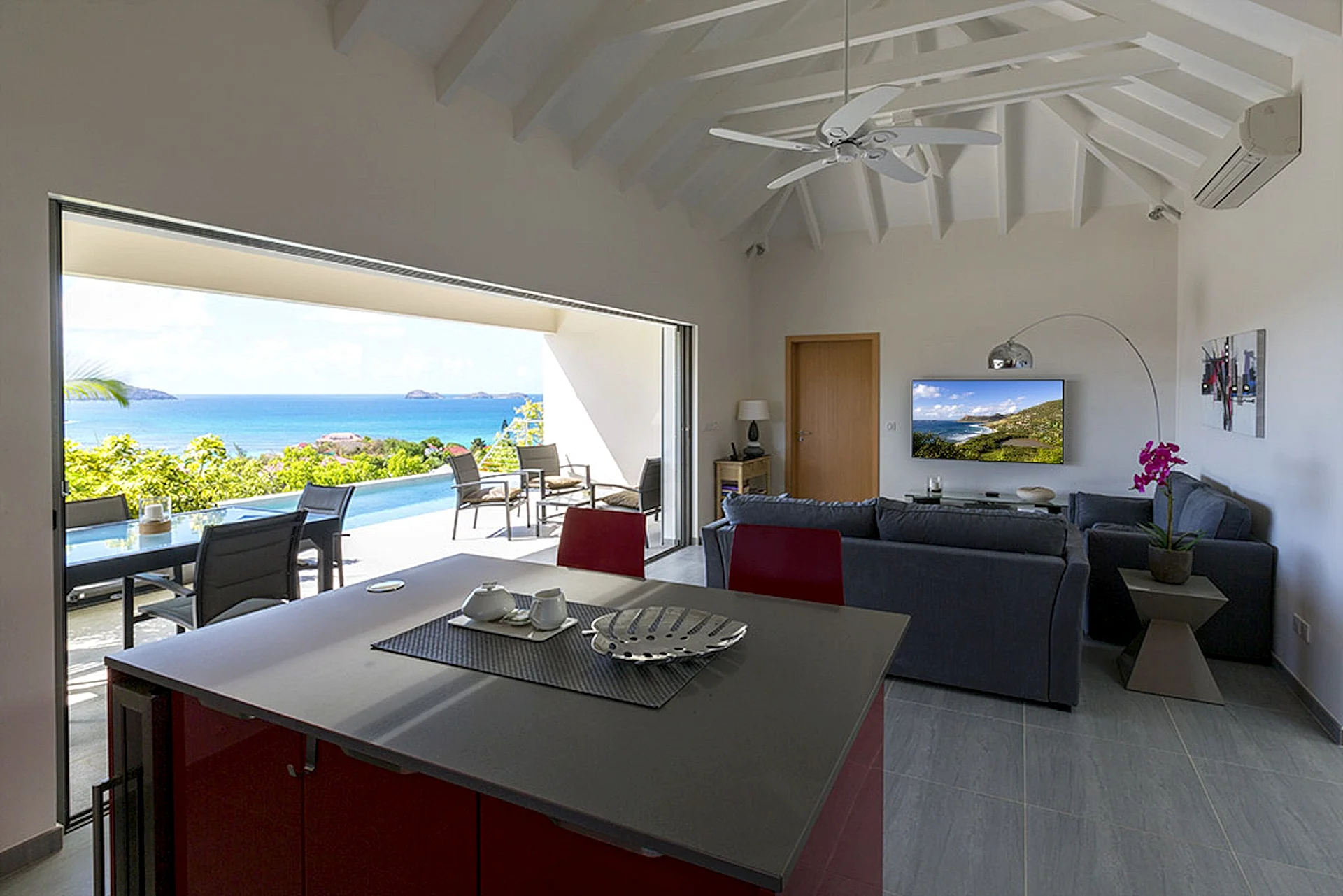 Modern Villa Suite Acajous Boasts Splendid Views ! in Saint-Jean, Saint Barthélemy — photo 4