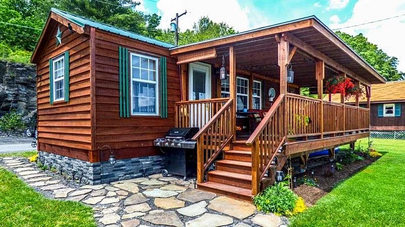 The Trottage:"Modern 2 Bedroom Seneca Lake Home"