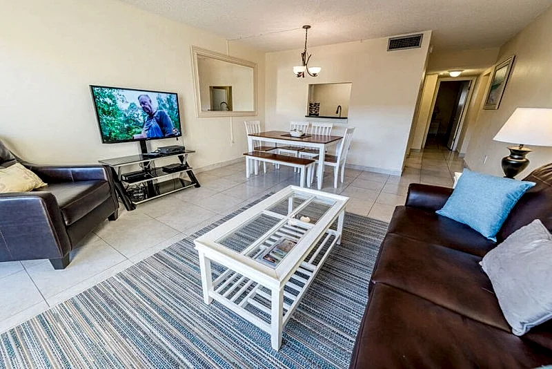 Next to Cocoa Beach Pier - Family Friendly & Right on the Ocean
