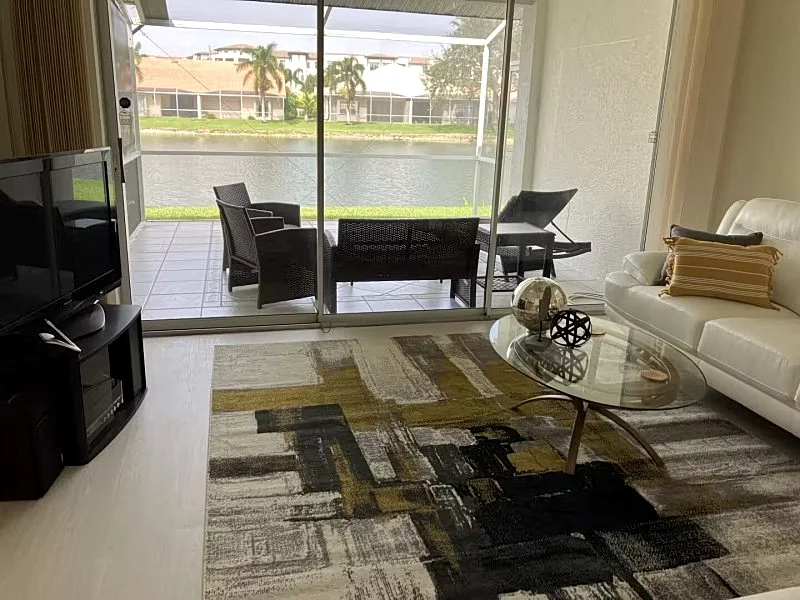 Delightful Deluxe Villa in Walden Oaks – Prime Naples Location with Lake Views