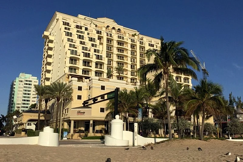 Oceanfront King Studio @ 5 star Atlantic Hotel And Spa!