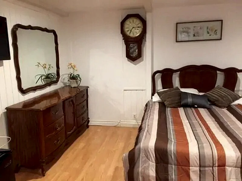Lovely Room w/ Pool