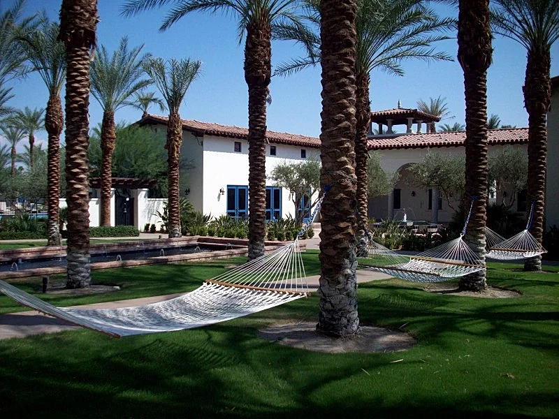 #320- Beautiful Downstairs Villa, Close to Main Pool