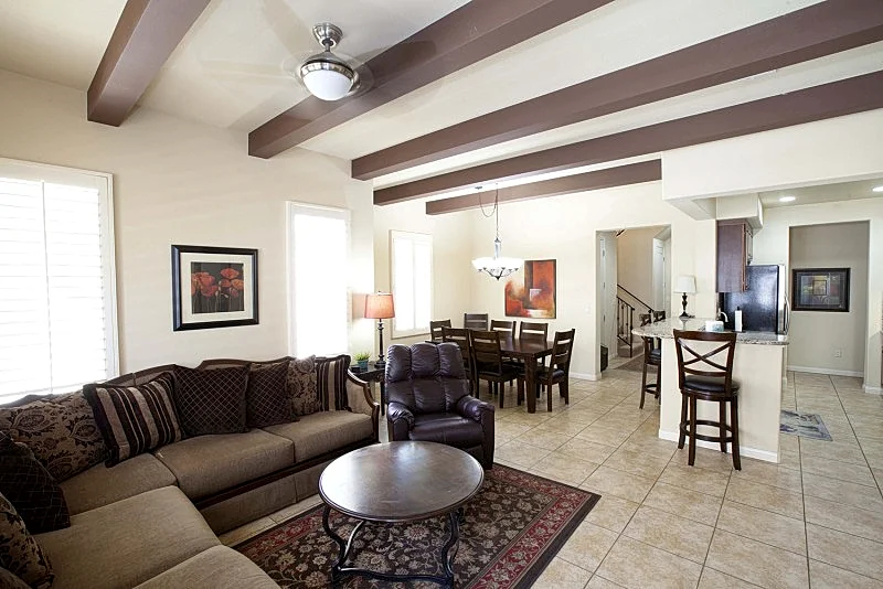 #380- Upstairs 3 bedroom, 3 Bath Villa