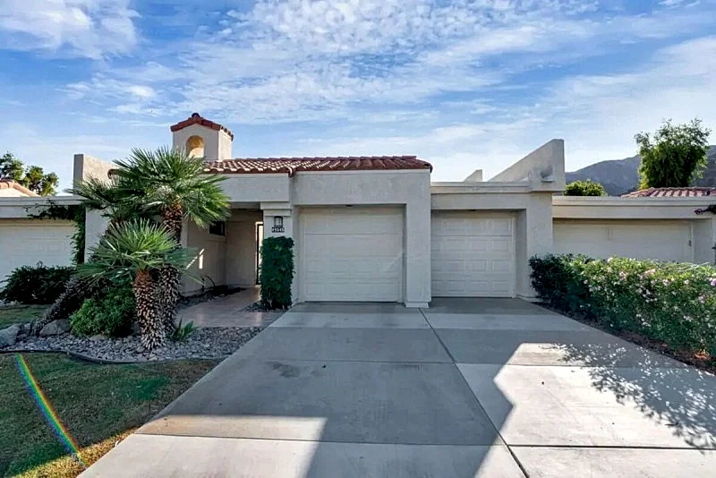 Townhouse, 3 Bedrooms, 3 Baths La Quinta Villa - Reynen Luxury Homes
