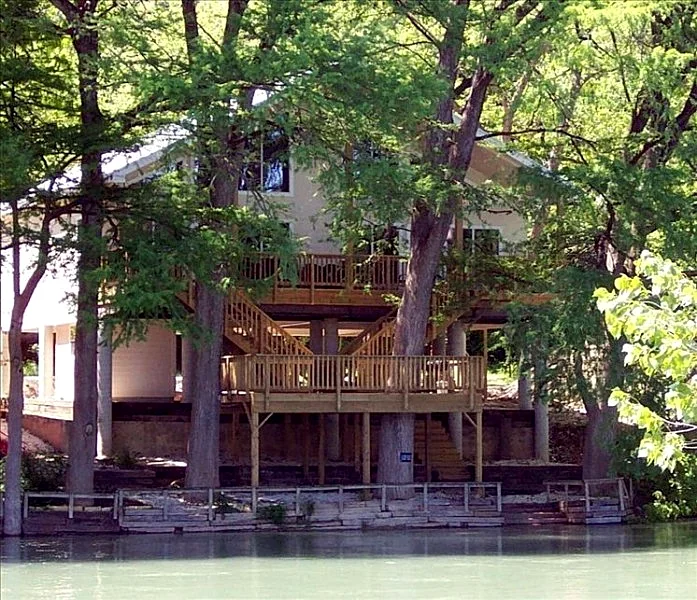 RioRatonDuplex on the primo tubing section of Guadalupe