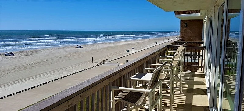 OUR BEACH IS NOW OPEN - A TRUE BEACHFRONT - FULL ON PANORAMIC GULF VIEWS