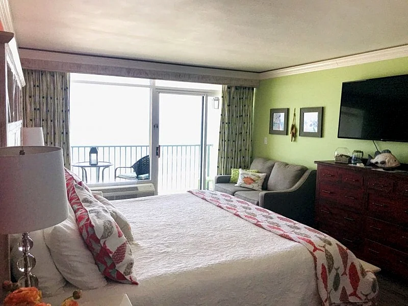 A Slice of Paradise! - Direct Oceanfront condo
