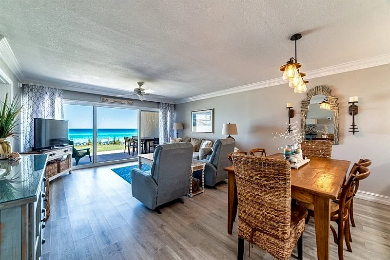 D102 | Beachfront with Beach Service, Pool, & WiFi
