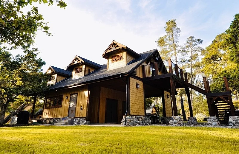 Lovely Cottage just above Moonstone Beach in the Pines and Oak Trees