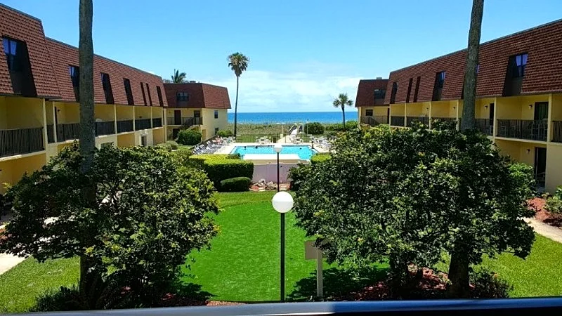 Gorgeous Direct Oceanfront Condo l Next to Pier l Private Balcony & Heated Pool!