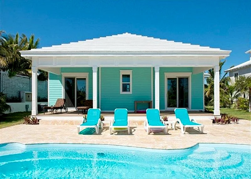 New and Luxurious Beachfront House W/ Private Pool On Prestigious Banks Road