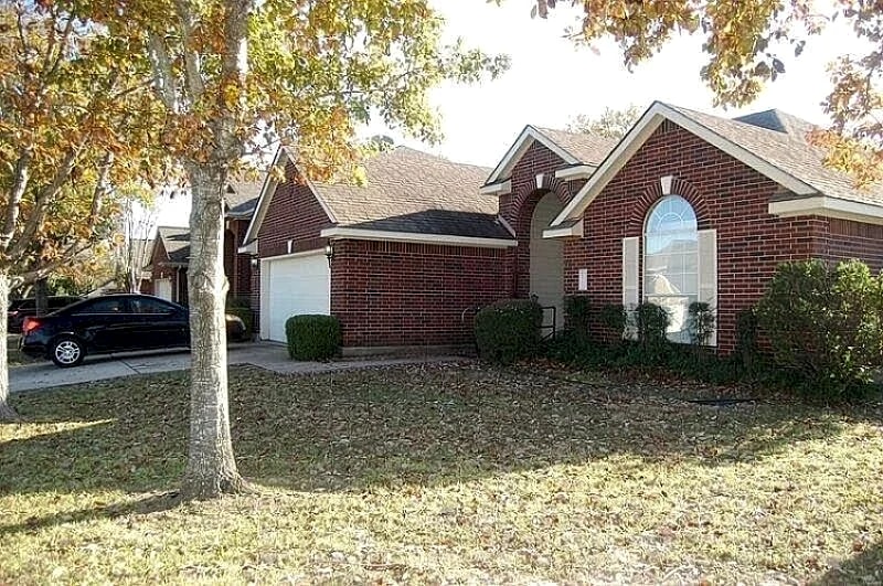 3 Bedrooms 2 Bathrooms House 313 Betterman Dr, Pflugerville