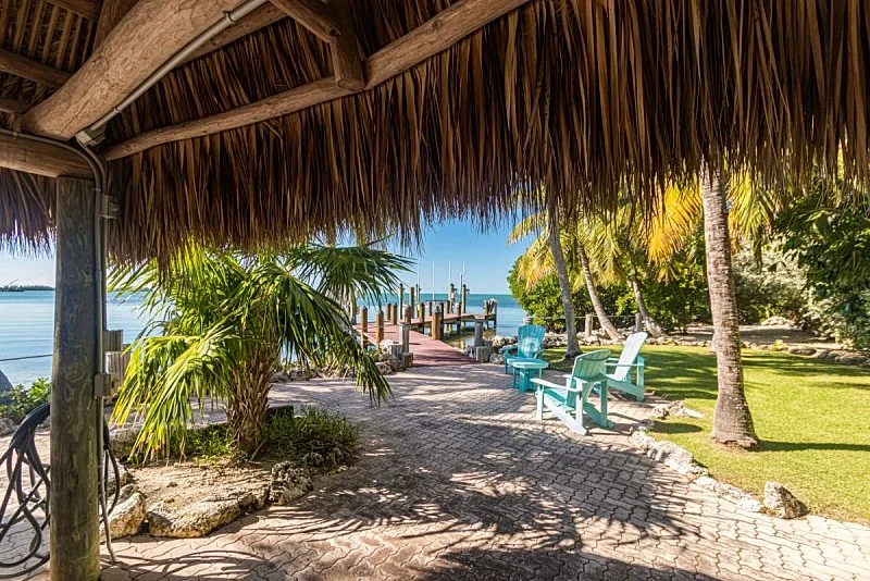 The "Designated Paradise" - let this Bayside Estate take your breath away