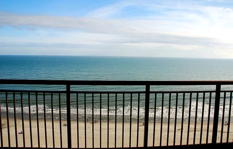 Fantastic OceanFront Condo at Grande Cayman Resort