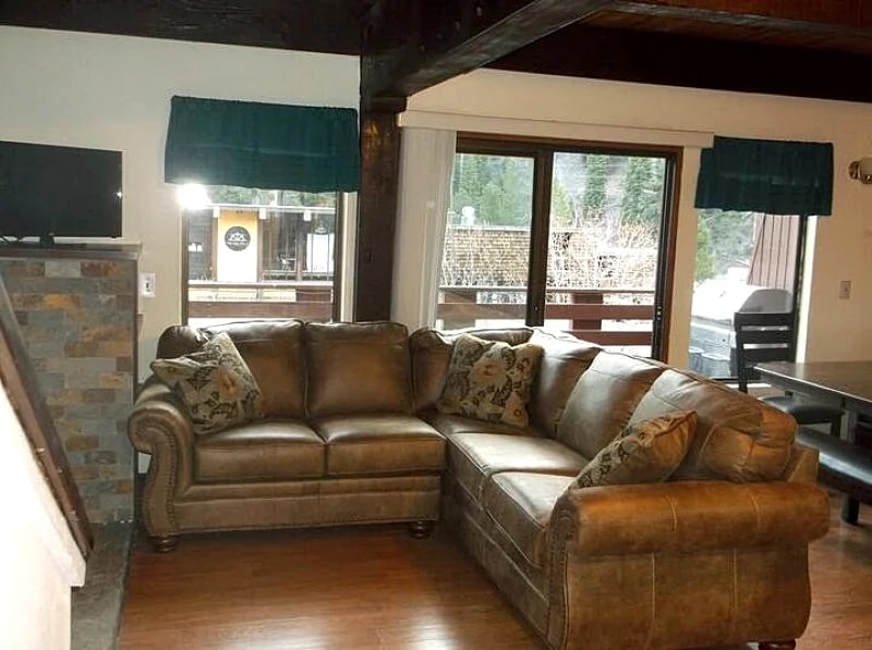 3BR near Squaw, River & Tahoe: Alpine Ski Resort Vacation Rental in Olympic Valley, California, United States — photo 5