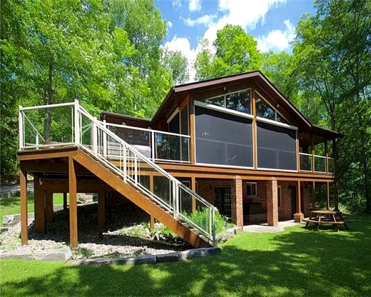 All-Star Retreat Cottage - F388