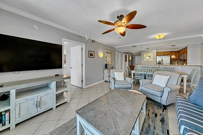 Destin West Pelican 305 in Okaloosa Island, Florida, United States — photo 3