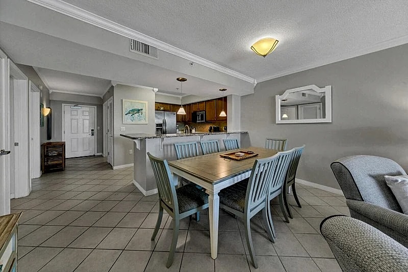 Destin West Pelican 305 in Okaloosa Island, Florida, United States — photo 5