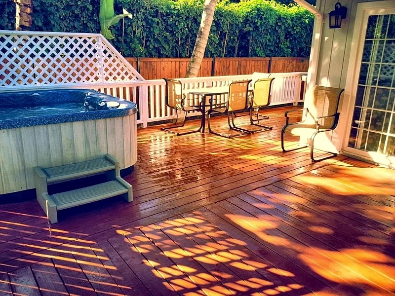 Amazing Location & Beach. 200 plus 5-Star Reviews! Hot Tub, AC, 4 Bikes & More! in Oahu, Hawaii, United States — photo 4