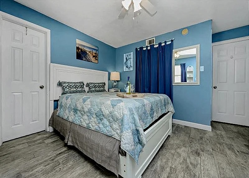 TROPICAL ISLE 113 in Okaloosa Island, Florida, United States — photo 3