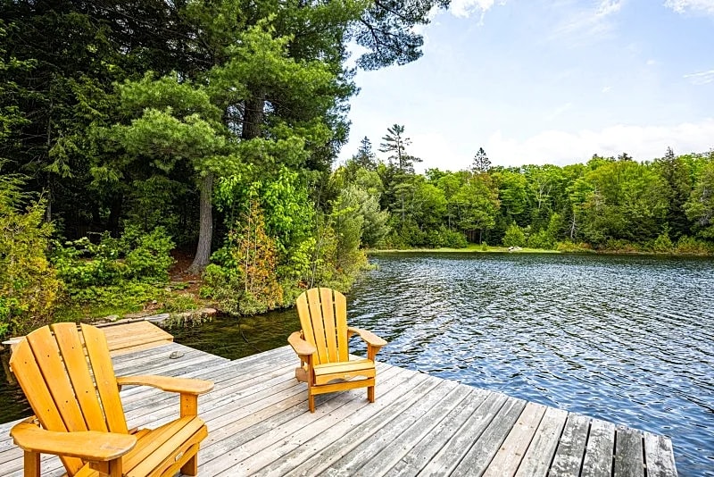 Lucy Lake Cottage #390, 3-BR, 2-BA in Huntsville in Huntsville, Ontario, Canada — photo 2