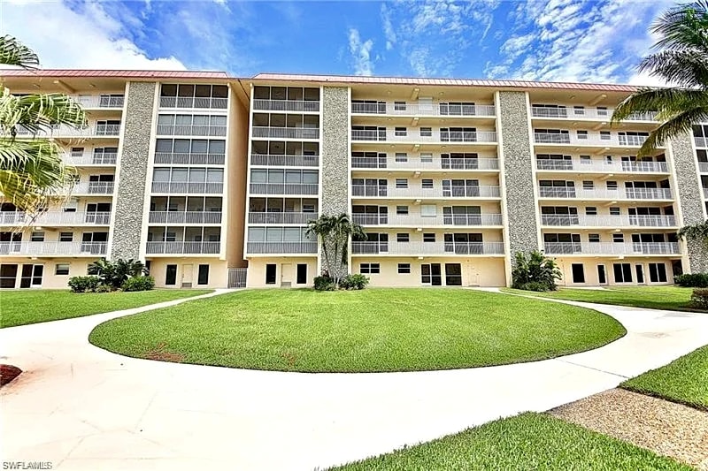 Hickory Blvd Vacation Condo | Bonita Springs Vacation Rentals in Bonita Springs, Florida, United States — photo 4