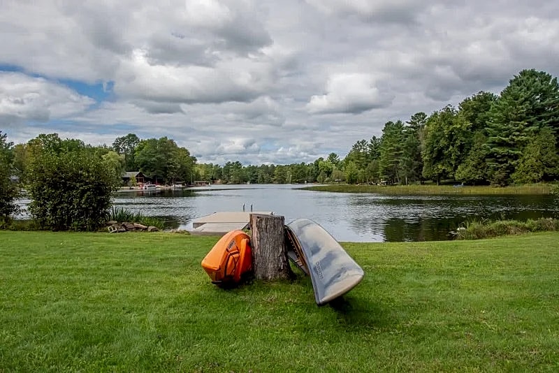 Luxury Washago Waterfront Cottage #908 on Black River