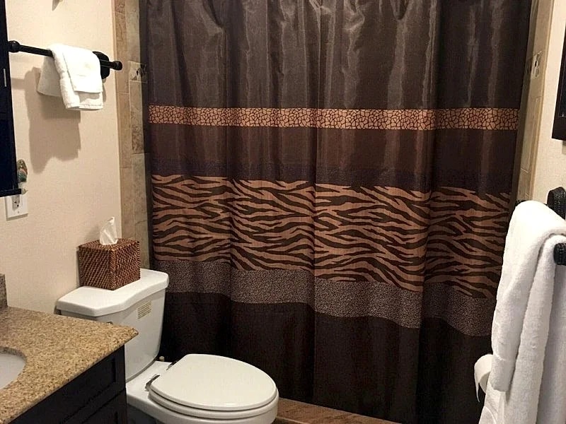 Beautiful Treasure Island and Directly on Sunset Beach! Location, Location!!!!! in Treasure Island, Florida, United States — photo 5