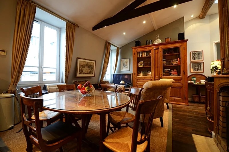 2 Bedroom Notre Dame HARPE in Paris, France — photo 3