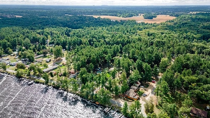 A PAIR OF COZY CABINS WITH PRIVATE PIER ON LAKE PETENWELL in Arkdale, Wisconsin, United States — photo 5