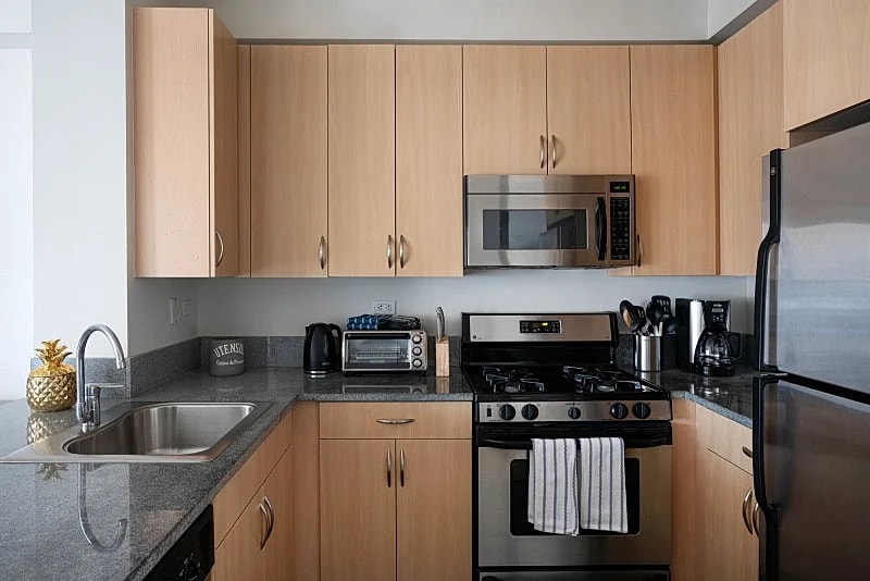 MIDTOWN WEST 2 BEDROOM - 47TH ST AND 8TH AVENUE in New York City, New York, United States — photo 5